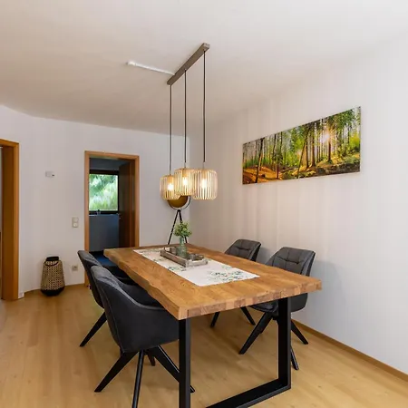 Hambach Waldschloessl Neustadt an der Weinstrasse