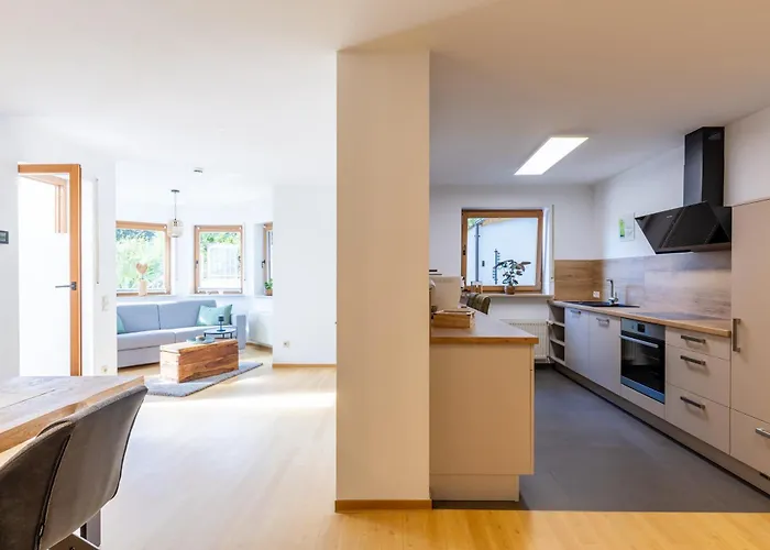 Hambach Waldschloessl Neustadt an der Weinstraße