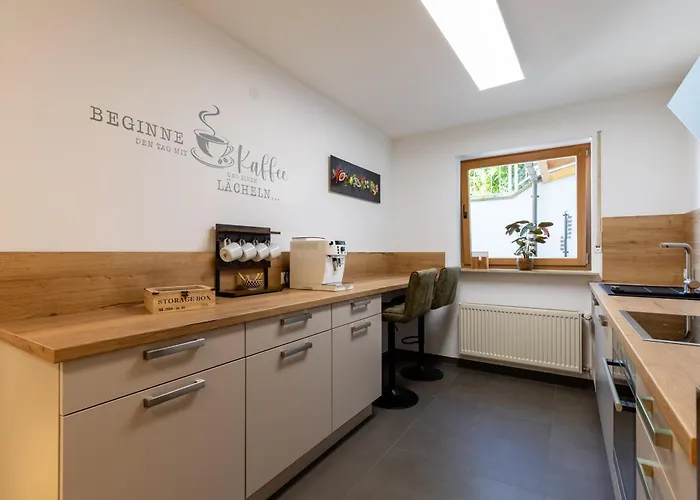 Hambach Waldschloessl Neustadt an der Weinstraße